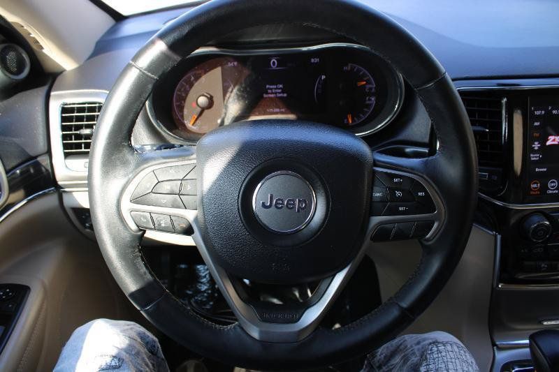 Used 2019 Jeep Grand Cherokee Limited w/ Luxury Group II RWD image 9