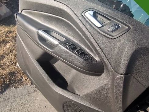 Used 2017 Ford Escape SE w/ SE Leather Comfort Package image 15