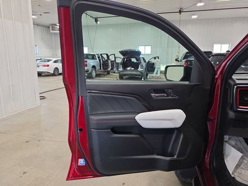 Used 2025 GMC Canyon AT4 w/ AT4X Package AWD/4WD image 21