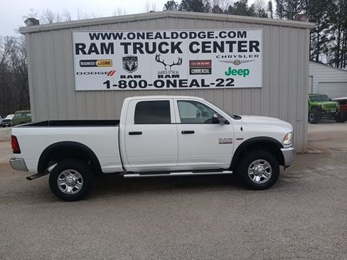 Used 2018 RAM 2500 Tradesman w/ Chrome Appearance Group image 2
