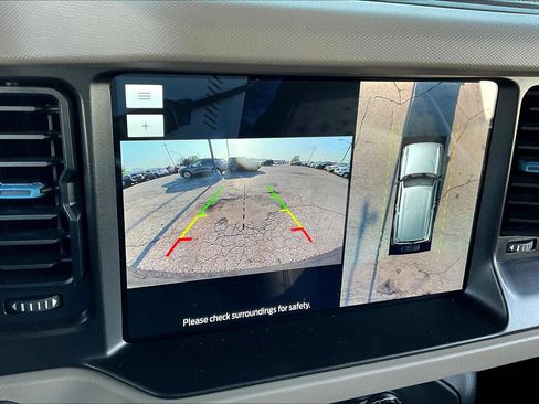 Used 2022 Ford Bronco Wildtrak image 30