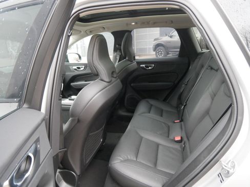 Certified 2025 Volvo XC60 B5 Plus w/ Climate Package image 10