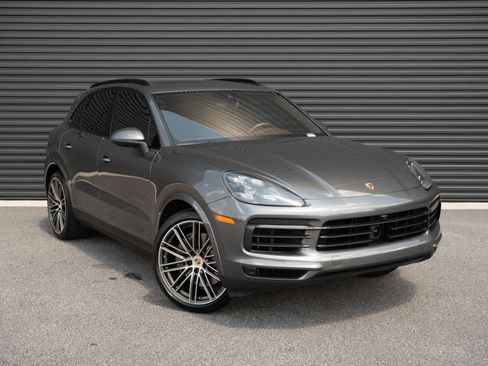 Used 2020 Porsche Cayenne S AWD/4WD image 25