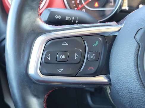 Used 2019 Jeep Wrangler Unlimited Rubicon AWD/4WD image 17