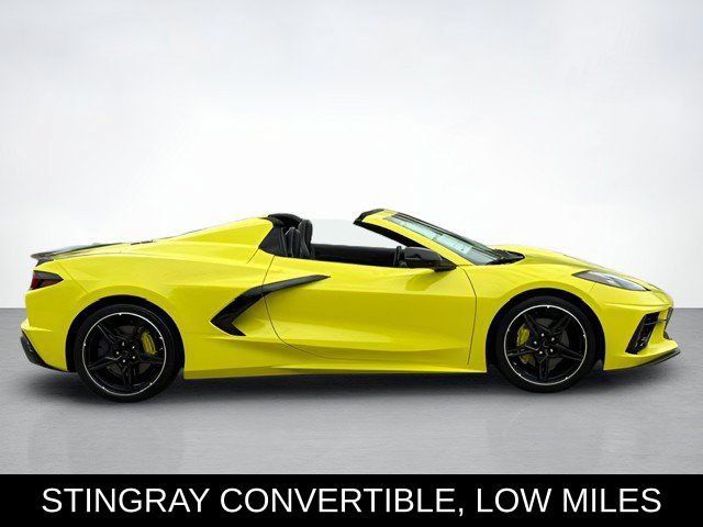 Used 2024 Chevrolet Corvette Stingray Convertible w/ 1LT RWD image 2