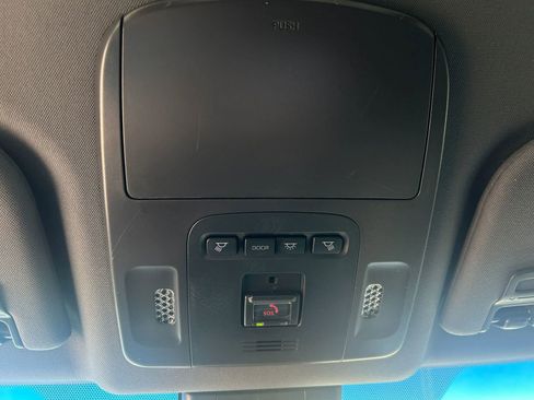 Used 2021 Toyota Avalon XLE image 20