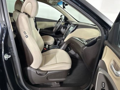 Used 2017 Hyundai Santa Fe Sport w/ 2.4L Value Package 06 image 28