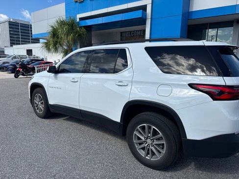 Used 2023 Chevrolet Traverse LT FWD image 6