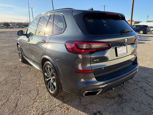 Used 2022 BMW X5 M50i w/ Premium Package image 4