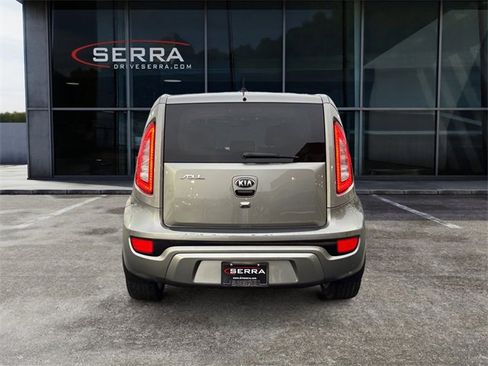 Used 2013 Kia Soul ! w/ Premium Pkg image 4