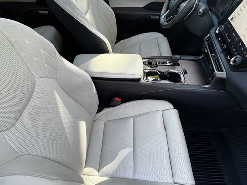 Used 2024 Lexus RX 350 image 43