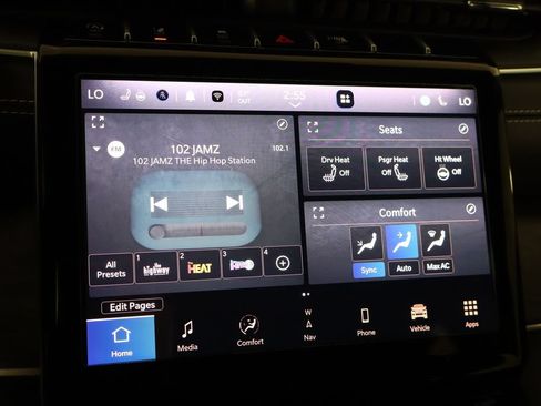 Used 2024 Jeep Grand Cherokee Limited AWD/4WD image 32