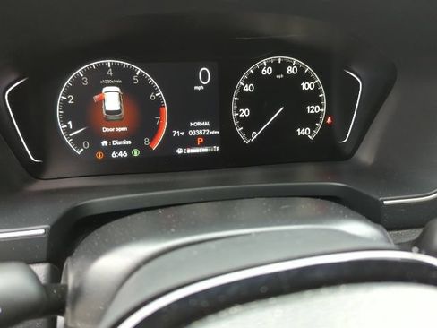 Used 2023 Honda Pilot Sport image 6