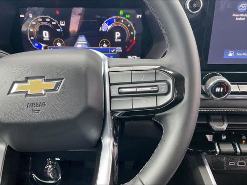 Used 2024 Chevrolet Colorado LT w/ LT Convenience Package image 24