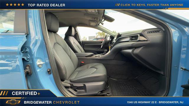 Used 2024 Toyota Camry SE AWD/4WD image 17