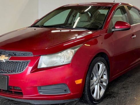 Used 2011 Chevrolet Cruze LTZ image 4