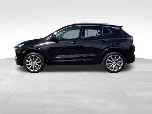 Used 2025 Buick Encore GX Avenir w/ Avenir Technology Package AWD/4WD image 33