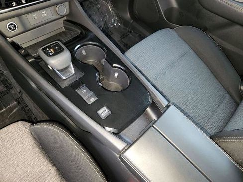 Certified 2022 Nissan Rogue SV image 21