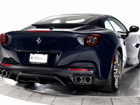 Certified 2019 Ferrari Portofino image 11