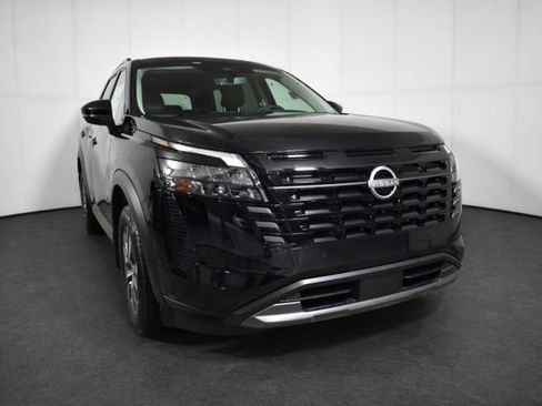 New 2026 Nissan Pathfinder SL AWD/4WD image 3
