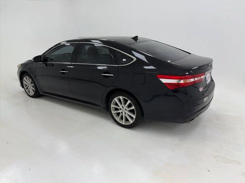 Used 2013 Toyota Avalon Limited FWD image 17