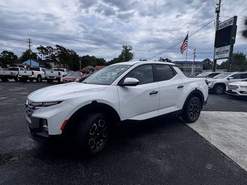 Used 2022 Hyundai Santa Cruz SEL w/ Cargo Package FWD image 3