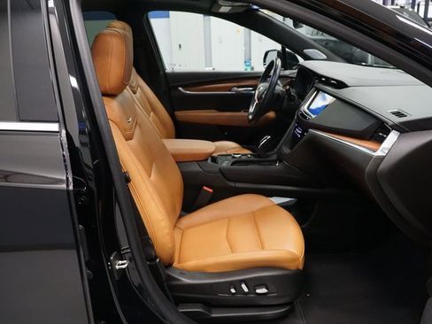 Certified 2023 Cadillac XT5 Premium Luxury image 17