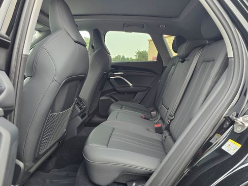 Certified 2025 Audi Q5 Premium Plus w/ Premium Plus AWD/4WD image 12