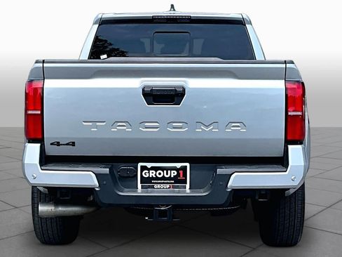 Used 2024 Toyota Tacoma TRD Sport w/ TRD Sport Upgrade Package AWD/4WD image 5