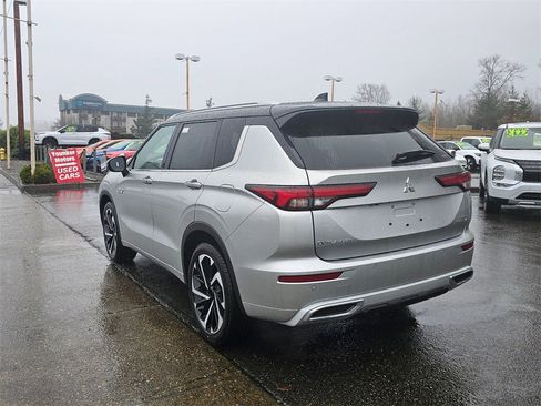 New 2025 Mitsubishi Outlander SEL image 7