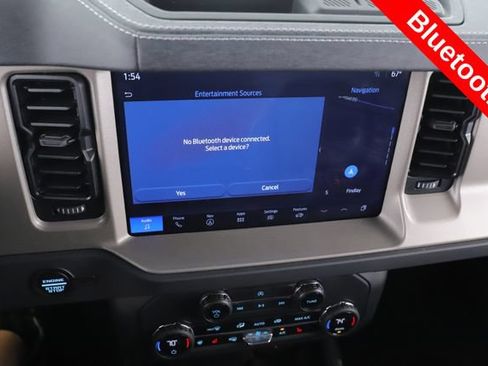 Used 2025 Ford Bronco Outer Banks AWD/4WD image 23