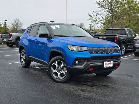 Used 2022 Jeep Compass Trailhawk w/ Sun and Sound Group AWD/4WD image 2