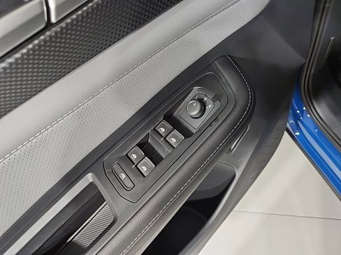 New 2025 Volkswagen Atlas Cross Sport SEL image 11