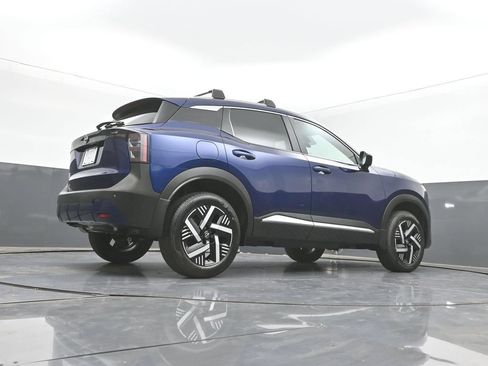 New 2026 Nissan Kicks SV w/ Cold Weather Package FWD image 43