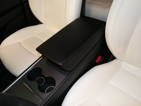 Used 2023 Tesla Model Y Long Range AWD/4WD image 83