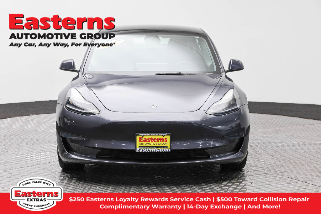 Used 2023 Tesla Model 3 Standard Range RWD image 3