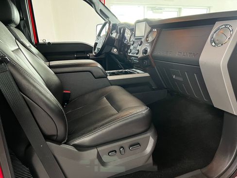 Used 2015 Ford F250 Lariat w/ Lariat Ultimate Package AWD/4WD image 26