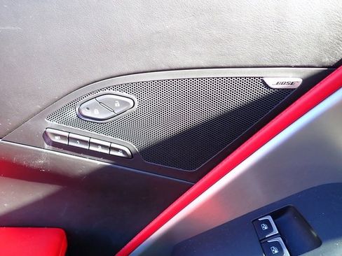 Used 2015 Chevrolet Corvette Z06 w/ 3LZ Preferred Equipment Group image 19