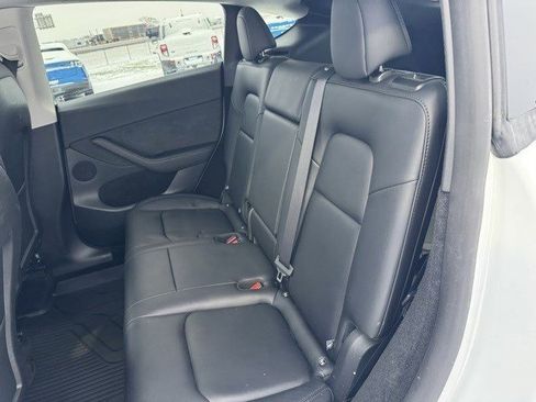 Used 2025 Tesla Model Y Long Range image 20