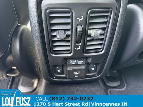 Used 2024 Dodge Durango GT image 17