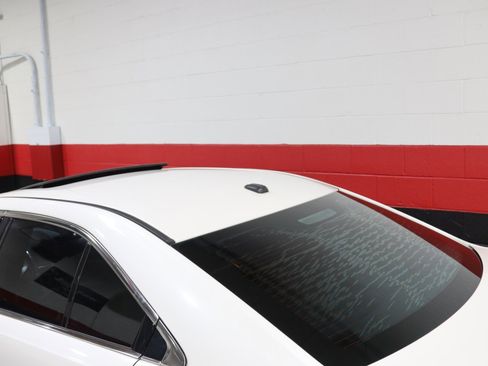 Used 2013 Ford Taurus SHO image 26