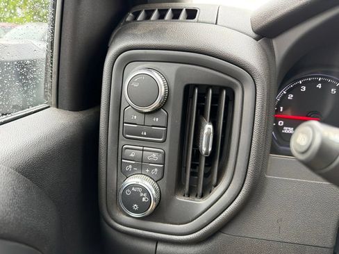 Used 2025 GMC Sierra 3500 Pro w/ Convenience Package AWD/4WD image 14