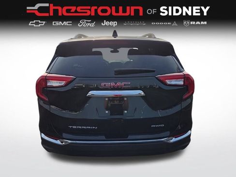Used 2022 GMC Terrain SLT w/ Infotainment Package II AWD/4WD image 6