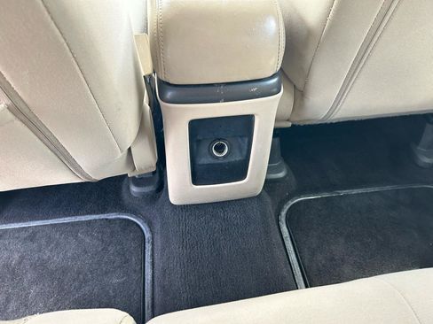 Used 2019 Dodge Journey SE w/ Connectivity Group FWD image 23