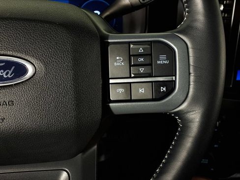 Used 2024 Ford F250 Lariat w/ Sport Appearance Package AWD/4WD image 21