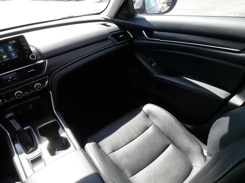 Used 2018 Honda Accord EX-L image 11