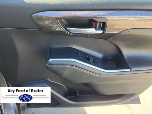 Used 2021 Toyota Highlander Limited AWD/4WD image 37
