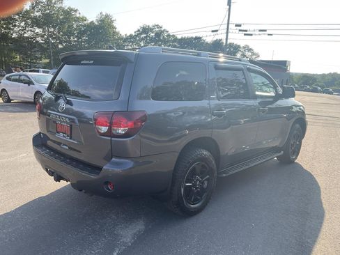 Used 2018 Toyota Sequoia SR5 w/ Premium Package AWD/4WD image 5