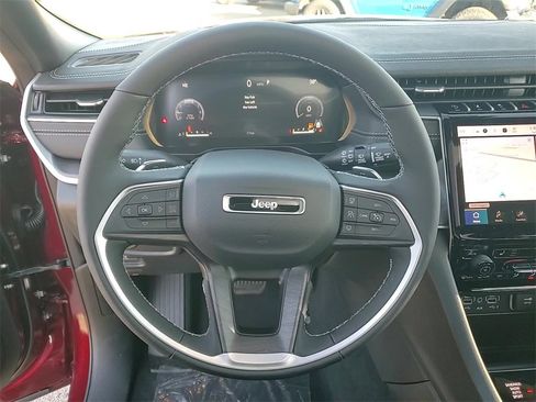 New 2025 Jeep Grand Cherokee Limited w/ MOPAR Finishing Package image 13