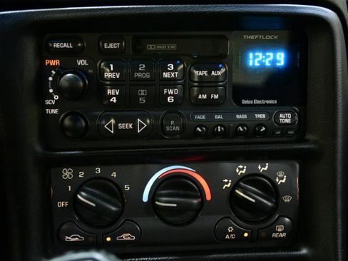 Used 1999 Chevrolet Corvette Coupe image 31